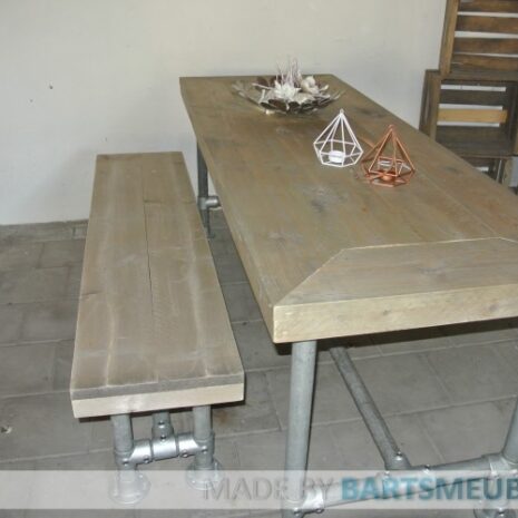 Steigerhouten bank Sam 1.1 Steigerhouten bank Sam 1.1