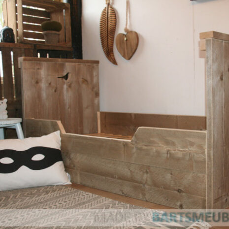 Steigerhouten bed Joey