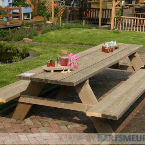 Steigerhouten picknicktafel Steigerhouten picknicktafel