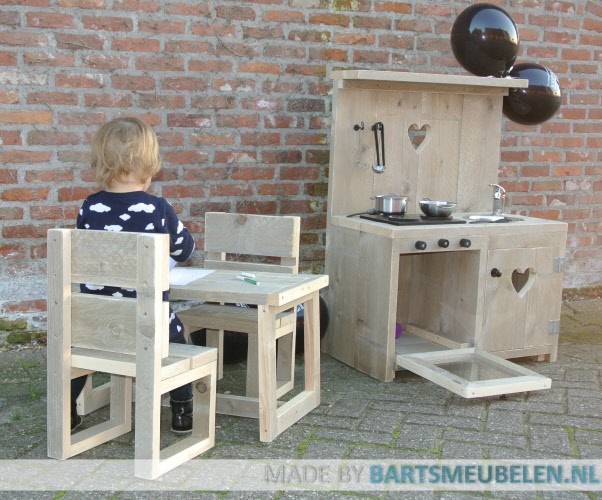 Stoel voor peuters 2