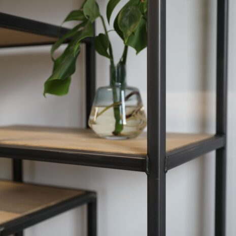 details vakkenkast eikenhout en staal 2 - 140x200cm - transparant gespoten staal