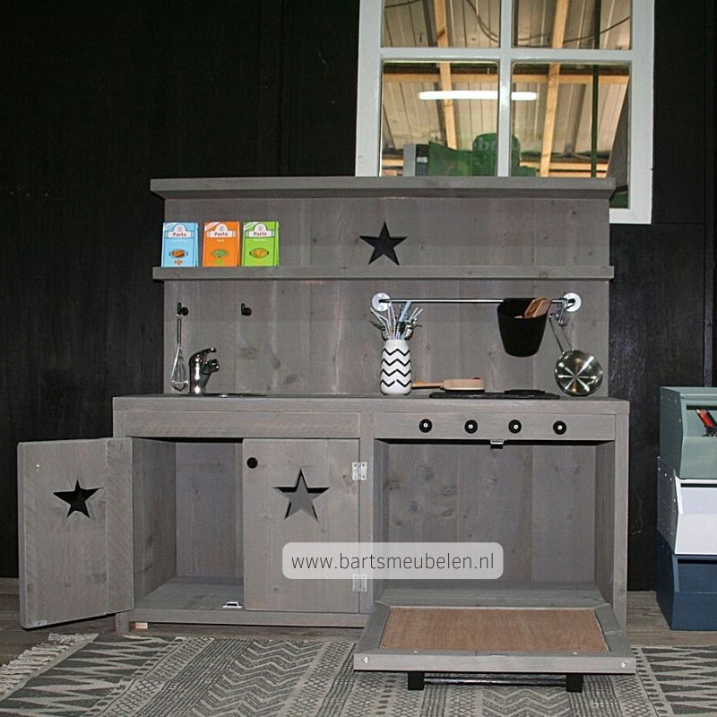speelgoedkeuken van steigerhout greywash