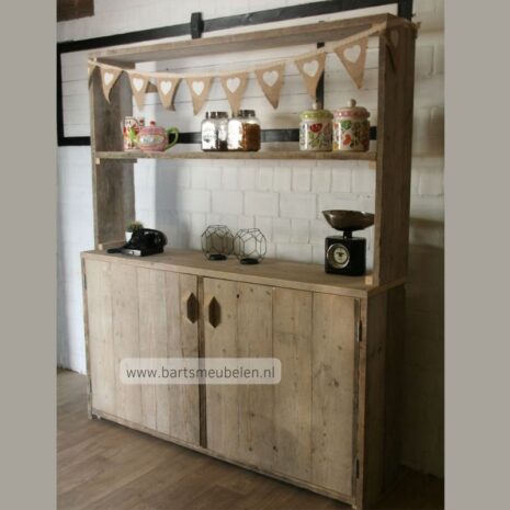 smalle buffetkast juca van steigerhout