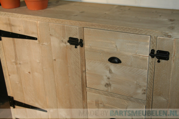 steigerhouten dressoir Thomas 1.5