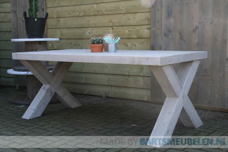 steigerhouten tafel Eric 1.1