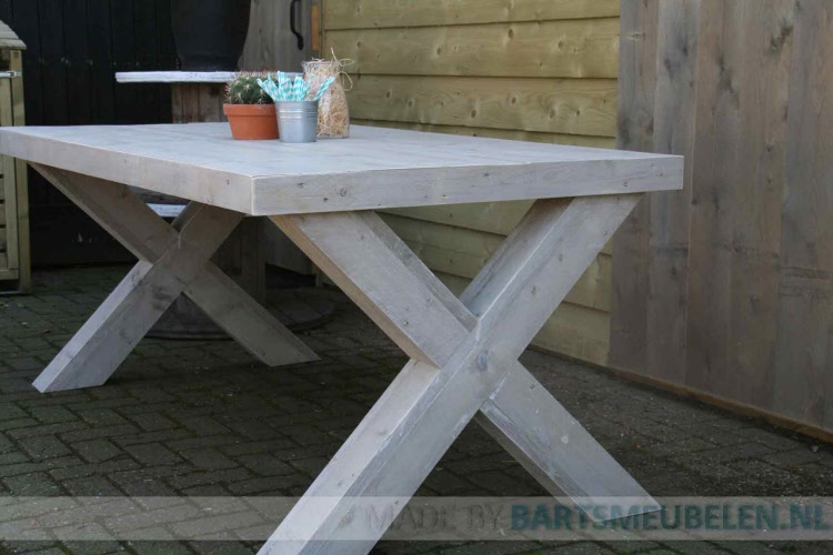steigerhouten tafel Eric 1.2