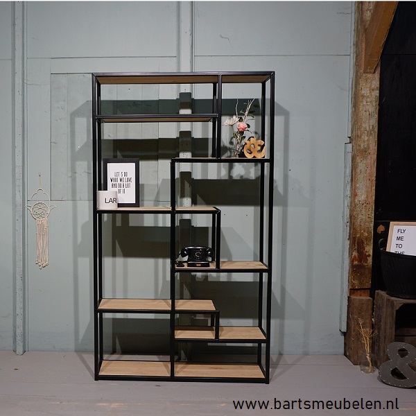 vakkenkast rustiek eikenhout en staal 2.1 vakkenkast-rustiek-eikenhout-en-staal-2.1