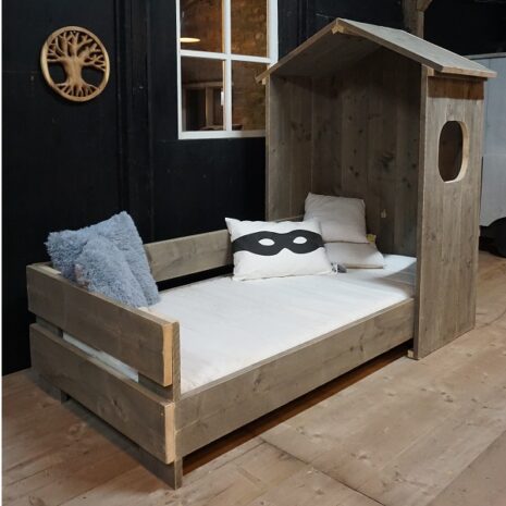 steigerhouten-bedhuisje-3