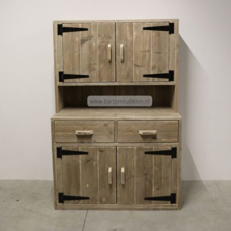 steigerhouten buffetkast 2.9 foto steigerhouten buffetkast vooraanzicht en zwarte details