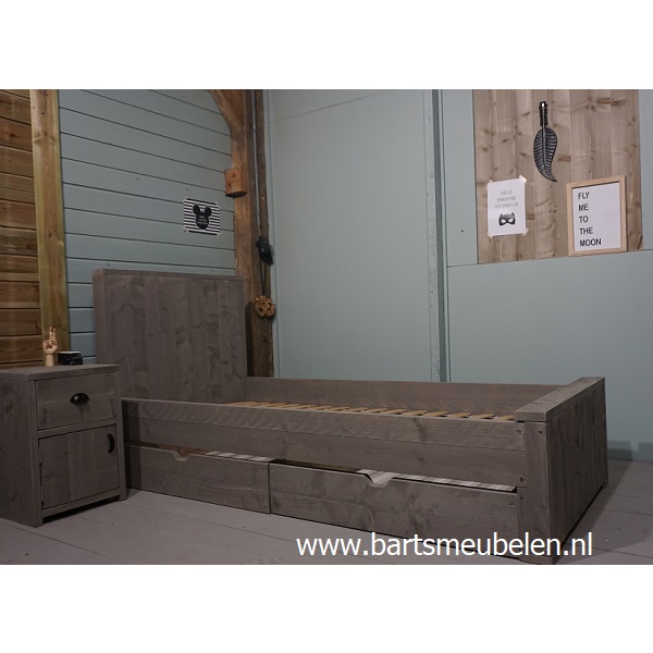 steigerhouten bed milan 4