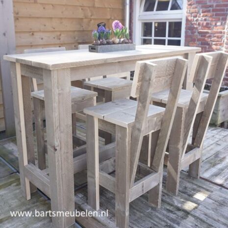 barset buiten Sanne