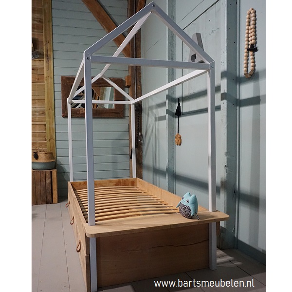 bedhuisje-staal-en-eikenhout-4