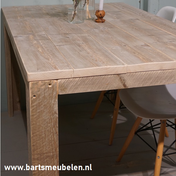 Steigerhouten tafel Patty 18