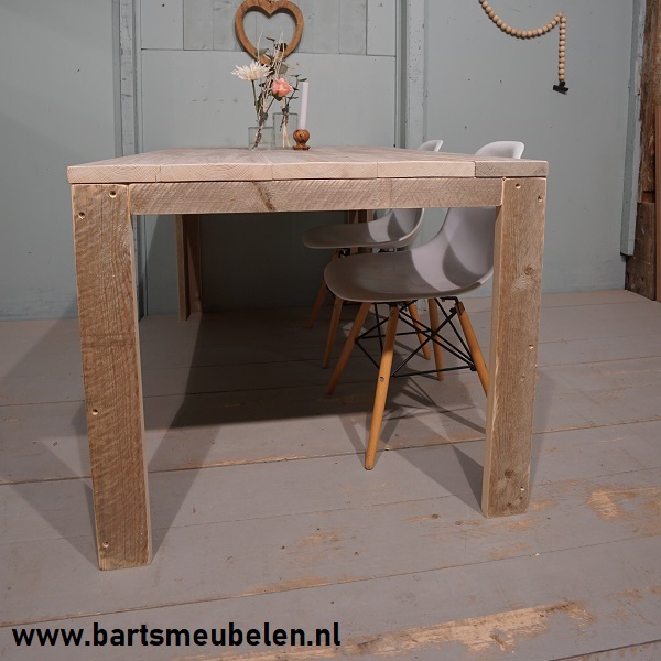 Steigerhouten tafel Patty 4