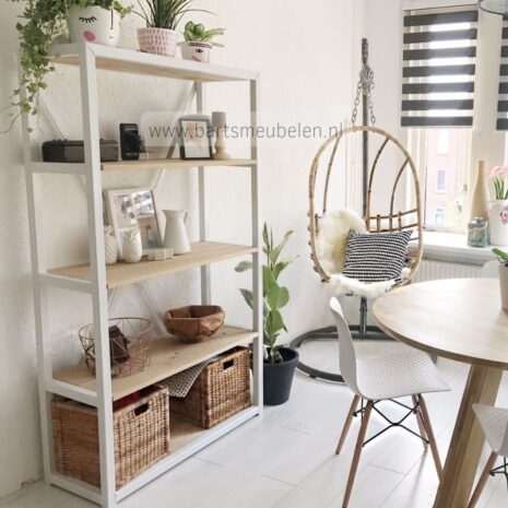 stalen boekenkast met eikenhout.1 stalen boekenkast met eikenhout 1