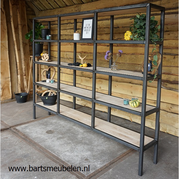 boekenkast-hout-en-staal-3.3