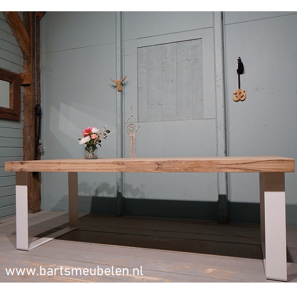 eettafel vintage eiken met strip onderstel.1.1