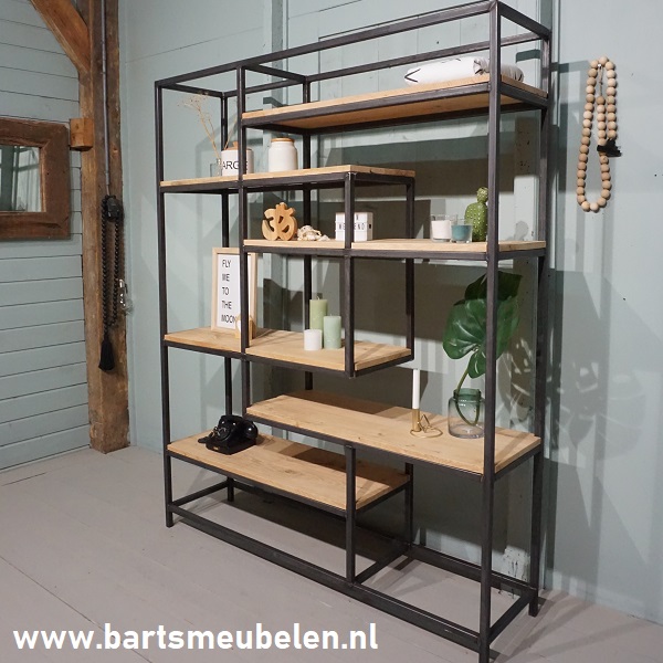 vakkenkast eikenhout en staal 6.19 vakkenkast-eikenhout-en-staal-6.19