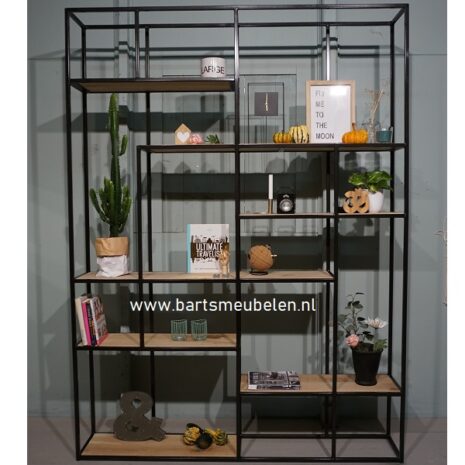 vakkenkast-rustiek-eikenhout-en-staal-5