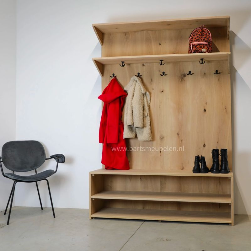 Rustiek eikenhouten garderobekast Zierikzee