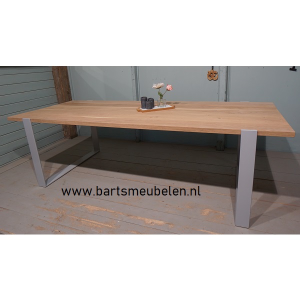 rustiek-eikenhouten-tafel-edith.1.4