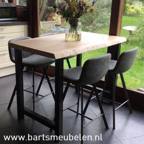 eikenhouten-boomblad-bartafel-met-stalen-onderstel.5