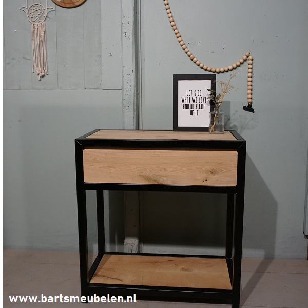 dressoir-rustiek-eikenhout-en-staal-breda.2