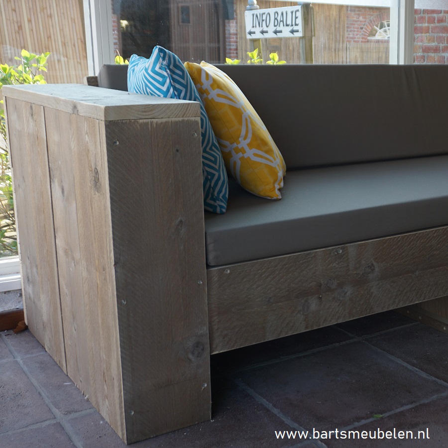 steigerhouten-hoekbank-joeri-1.3