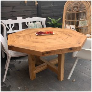 eikenhouten 8-hoek eettafel