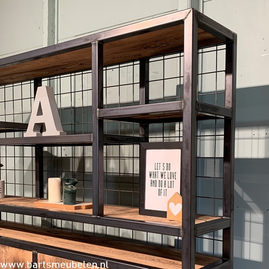 kast-gebrand-eikenhout-en-staal-julian-4