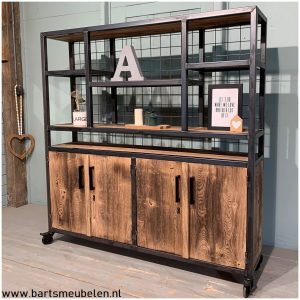 kast-gebrand-eikenhout-en-staal-julian-6