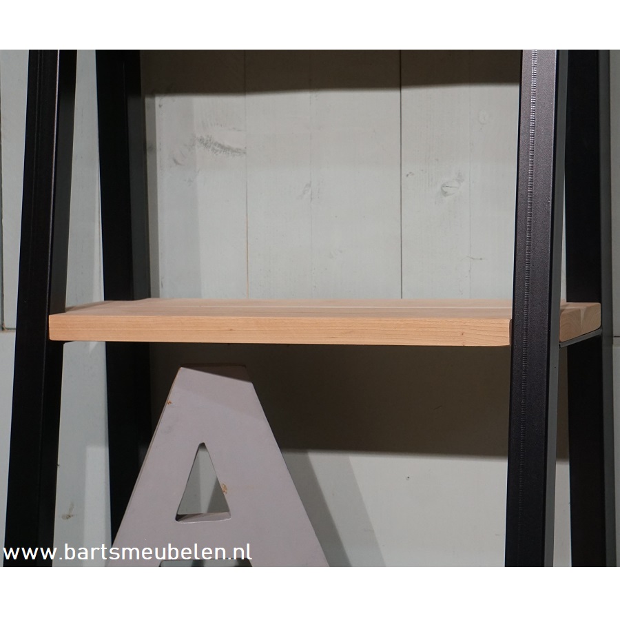 wandrek-kersenhout-en-staal-robert.3