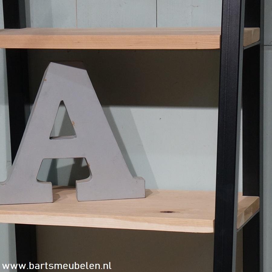 wandrek-kersenhout-en-staal-robert.4