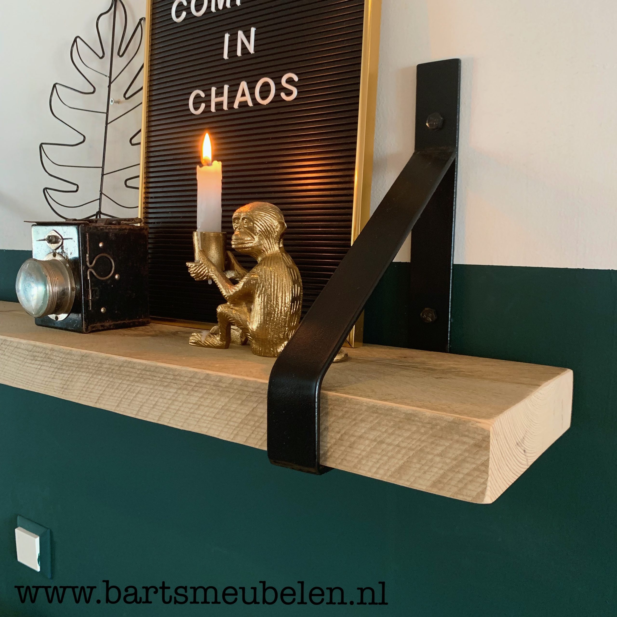 wandplank-old-look-steigerhout-met-stalen-beugels.12