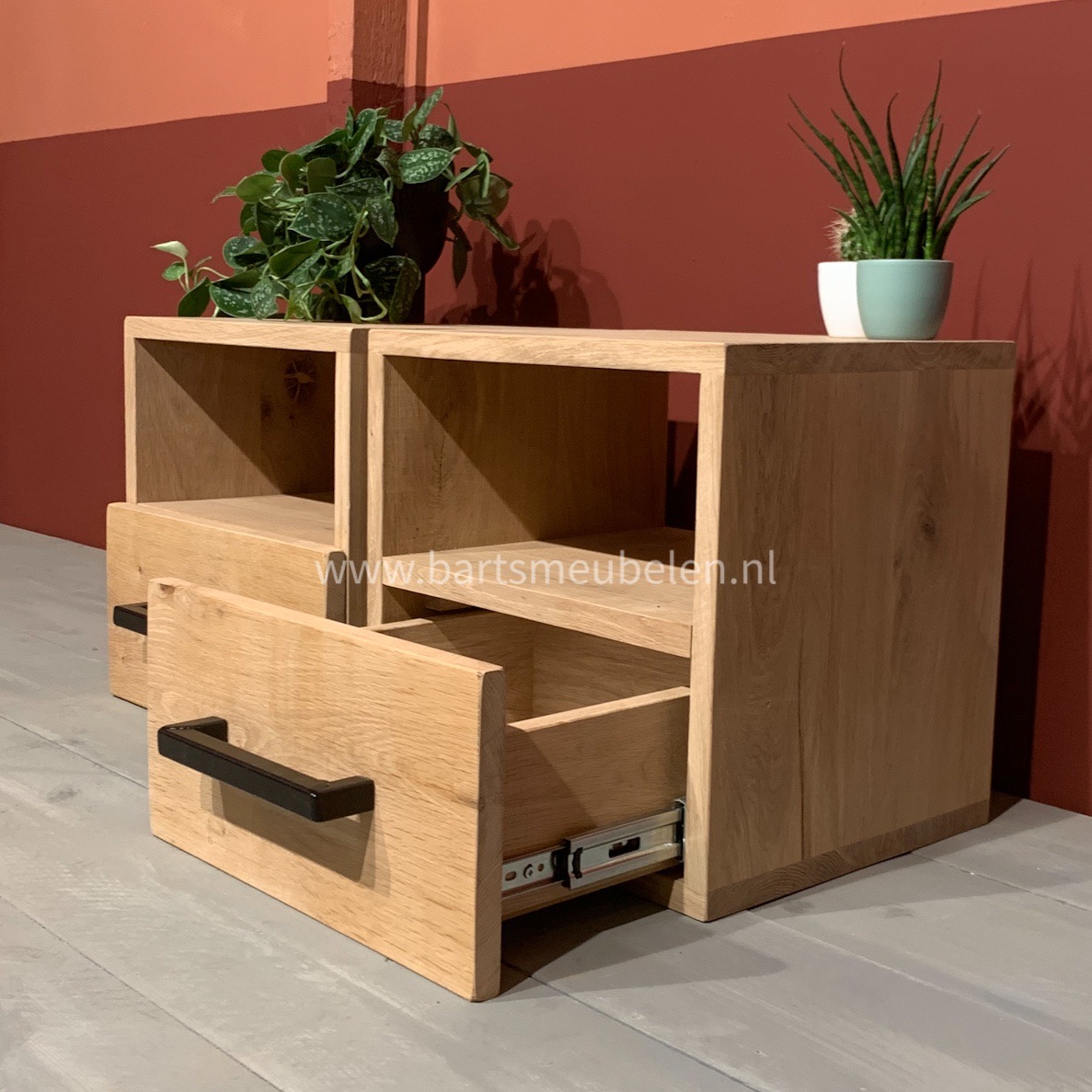 eikenhouten-nachtkastje-jurgen.1