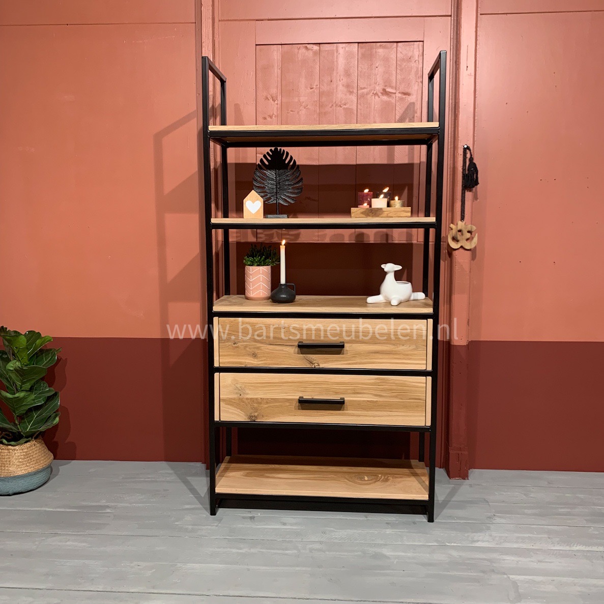 kast-moeras-eikenhout-en-staal-ninke.2