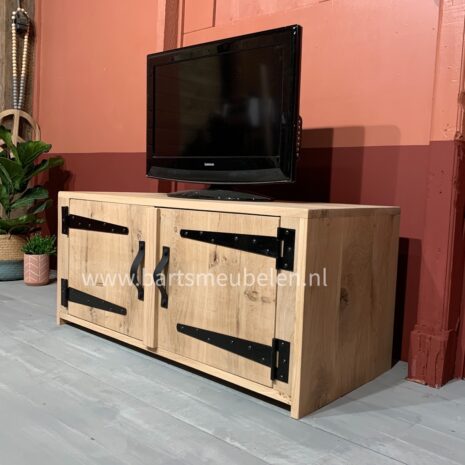 tv-meubel-rustiek-eikenhout-Karen.3