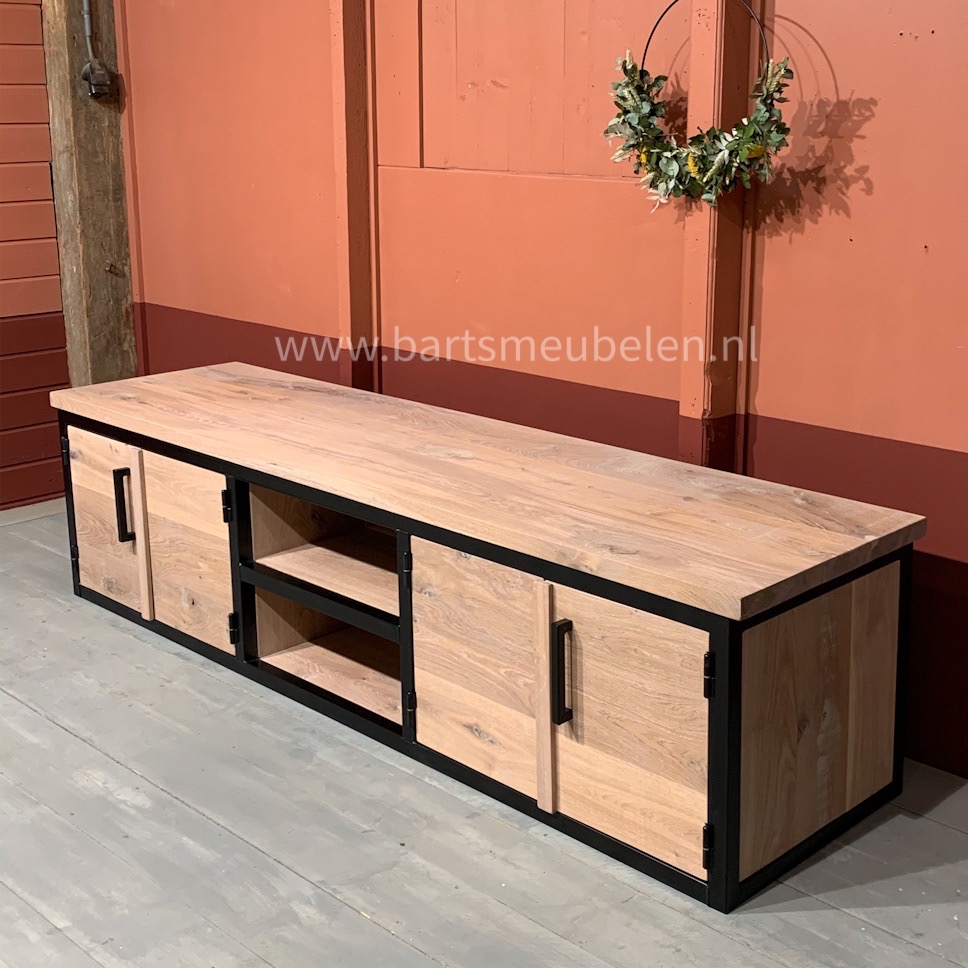 tv-meubel-eikenhout-en-staal-5.2