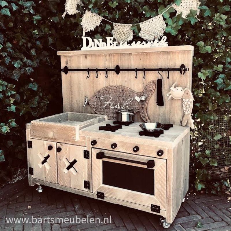 Steigerhouten buitenspeelkeuken 3