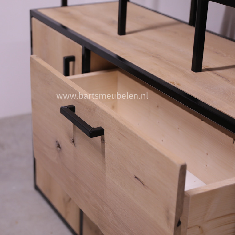 kast-industrieel-riv.5