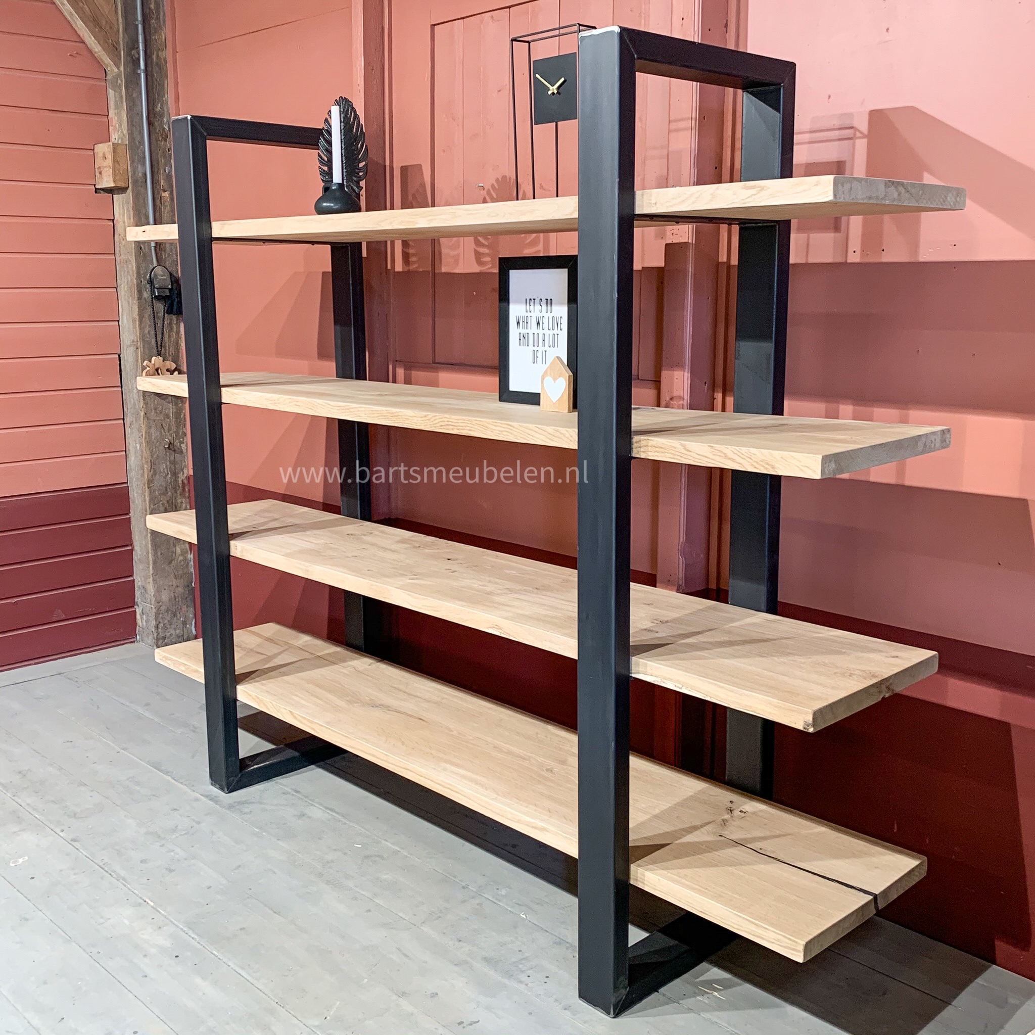 industriële-boekenkast-brave