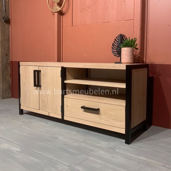 industriele-sidetable-aspen