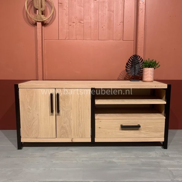 industriele-sidetable-aspen