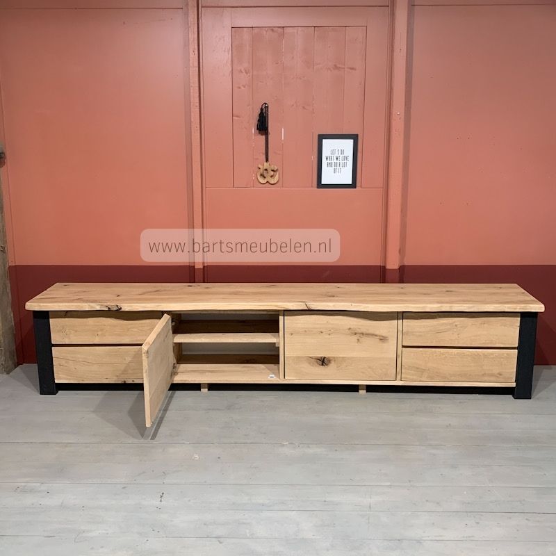 boomstam tv meubel dante met kastruimte