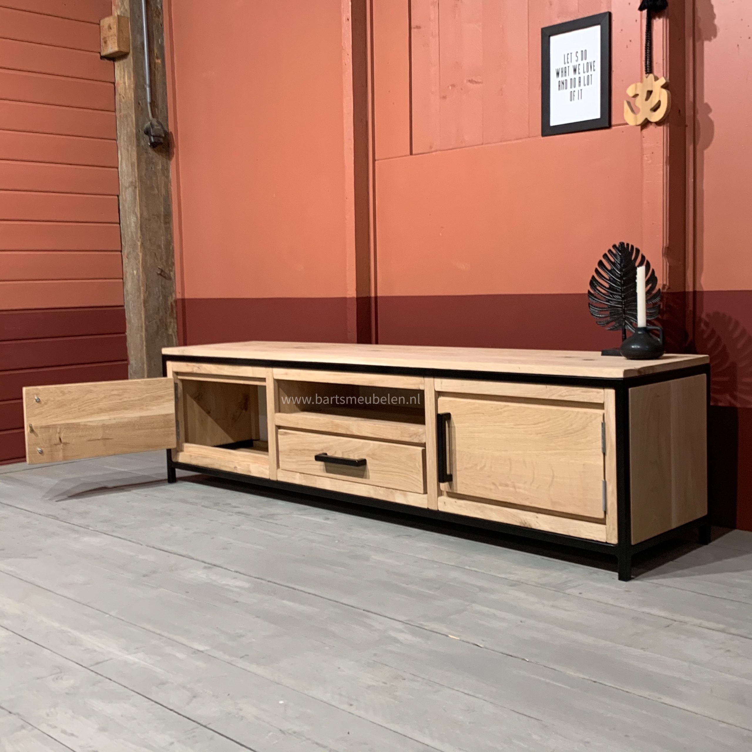 industrieel-tv-meubel-imke.1