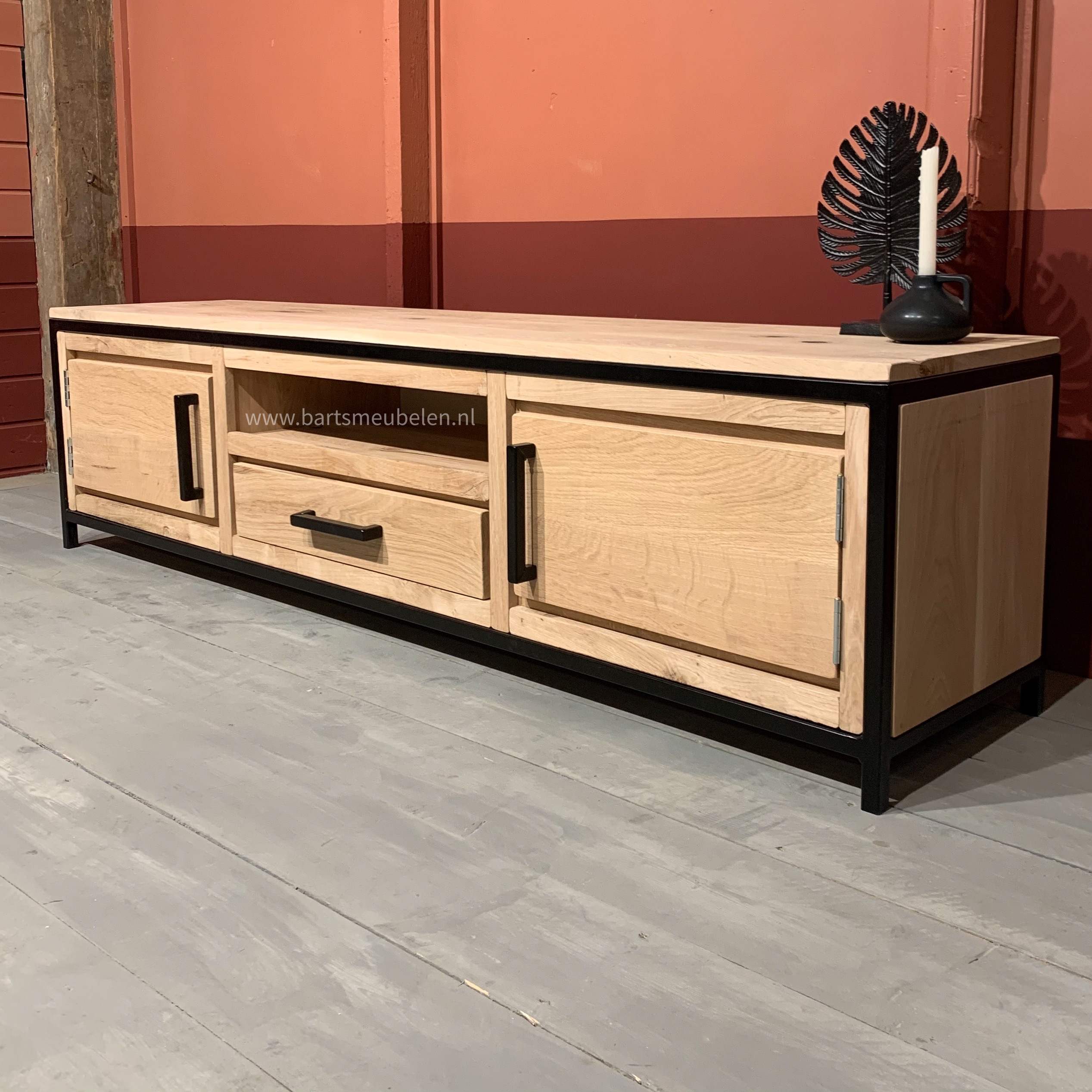 industrieel-tv-meubel-imke.7