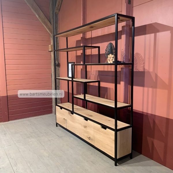 wandkast-industrieel-gerrit