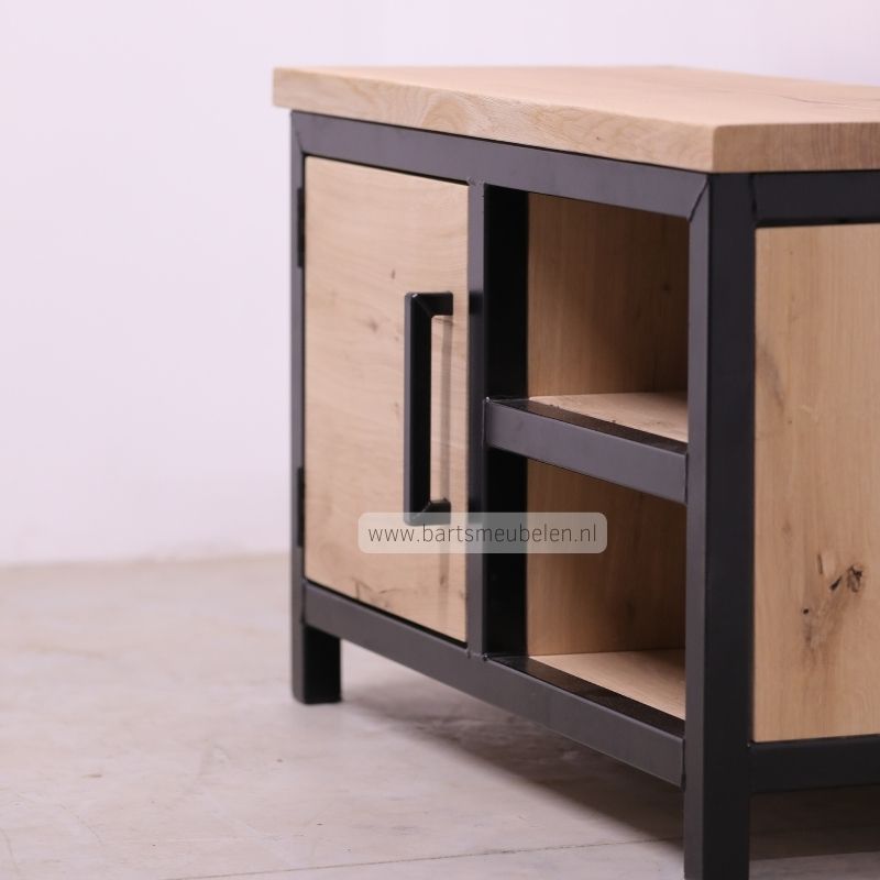 stalen tv kast industrieel mavi met eikenhout