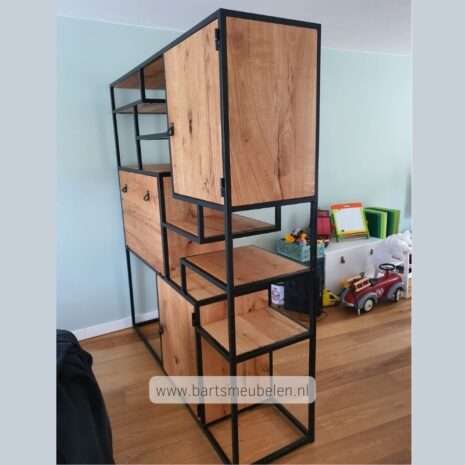 wandkast-industrieel-bora