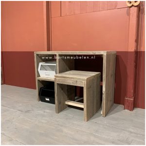 kinderbureau met open vakken sue steigerhout